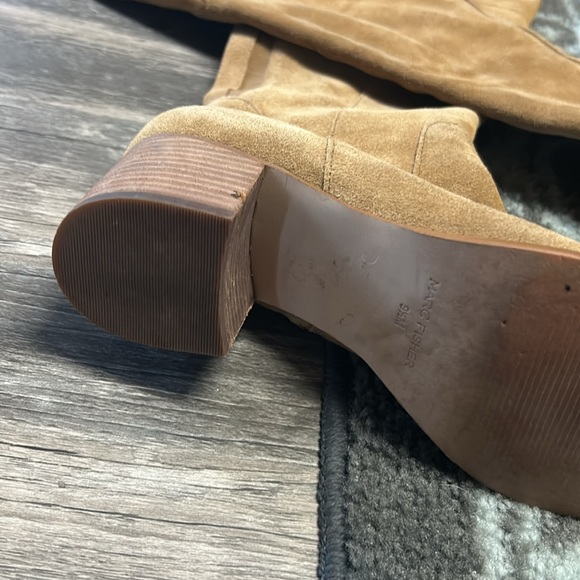 Marc Fisher suede knee high boots. Like new. Soft! 9.5 - Picture 2 of 8